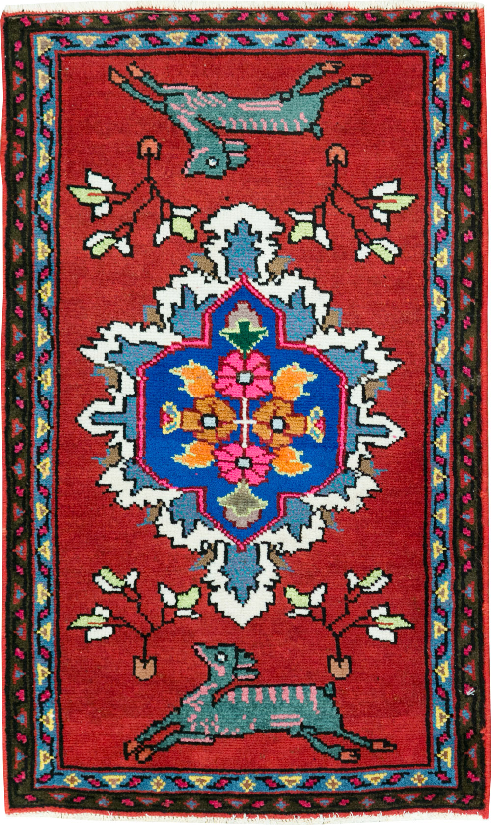 Vintage Persian Hamadan Pictorial Rug, No.27362 - Galerie Shabab