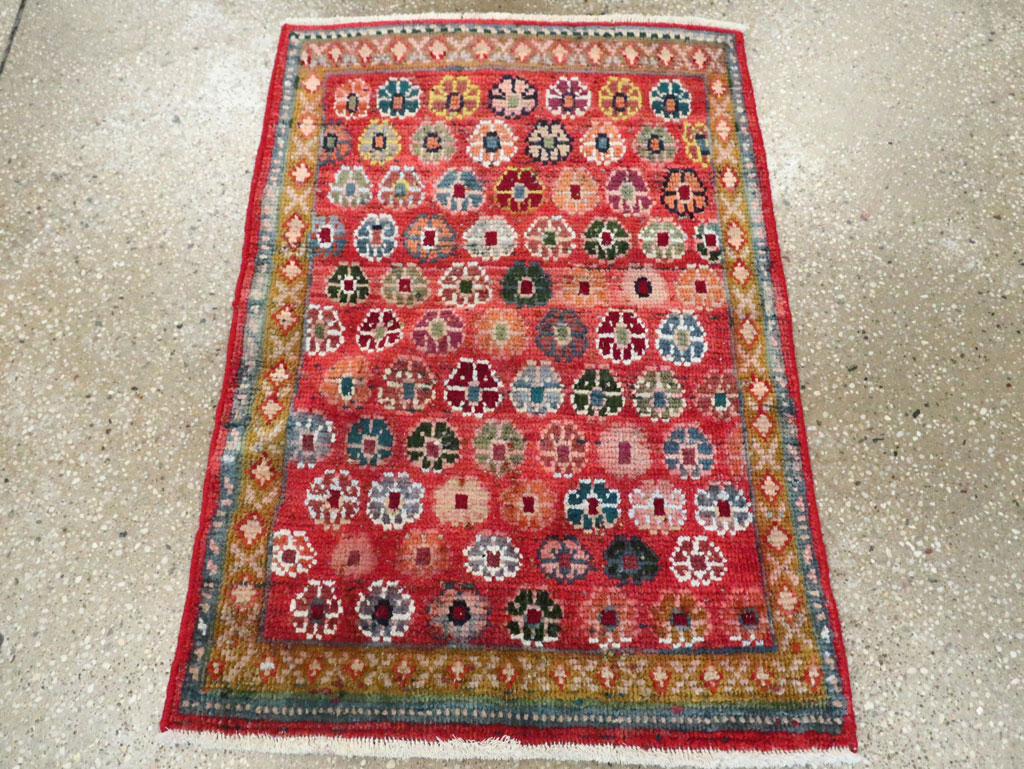 Vintage Persian Mahal Rug, No.27363 - Galerie Shabab