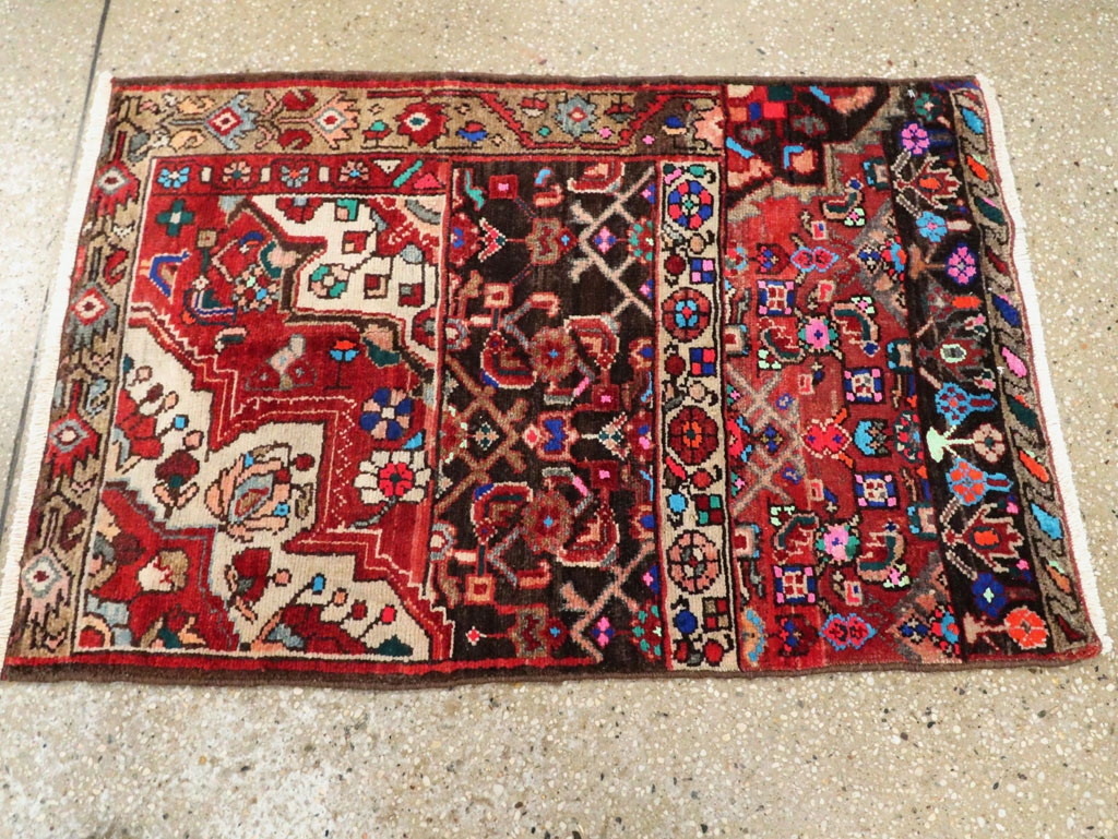 Vintage Persian Wagireh Hamdan Rug, No.27364 - Galerie Shabab