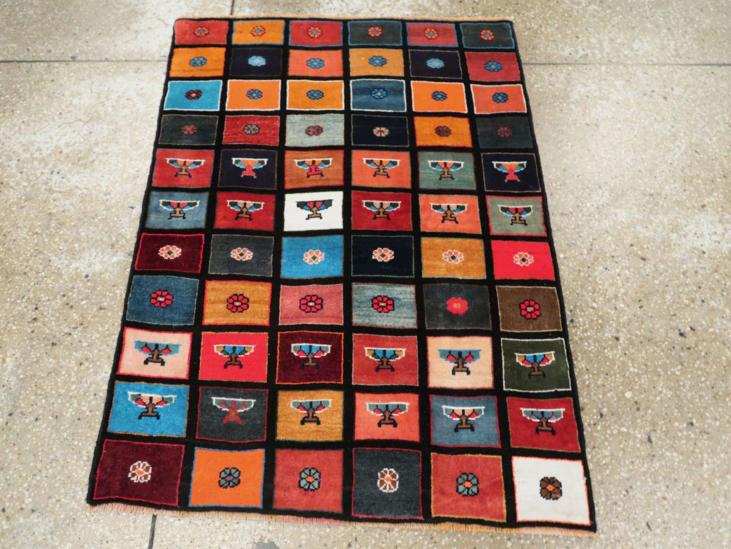Vintage Persian Mahal Throw Rug, No.27366 - Galerie Shabab