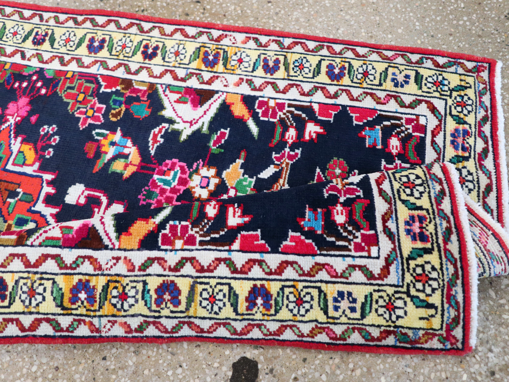 Vintage Persian Hamadan Rug, No.27369 - Galerie Shabab