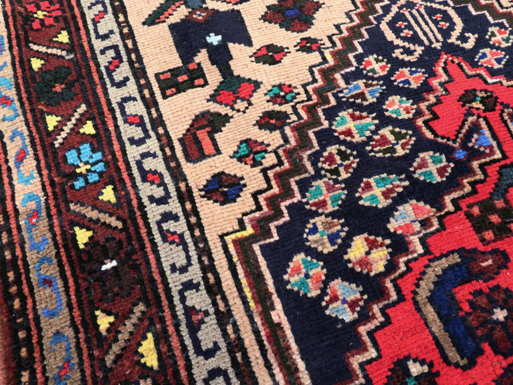 Vintage Persian Hamadan Rug, No.27371 - Galerie Shabab