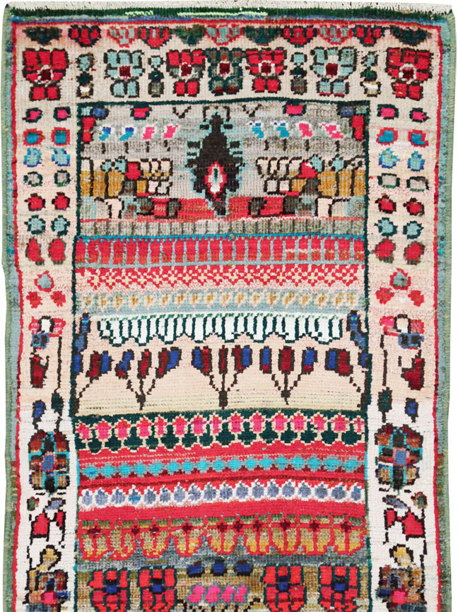 Vintage Persian Mahal Rug, No.27377 - Galerie Shabab