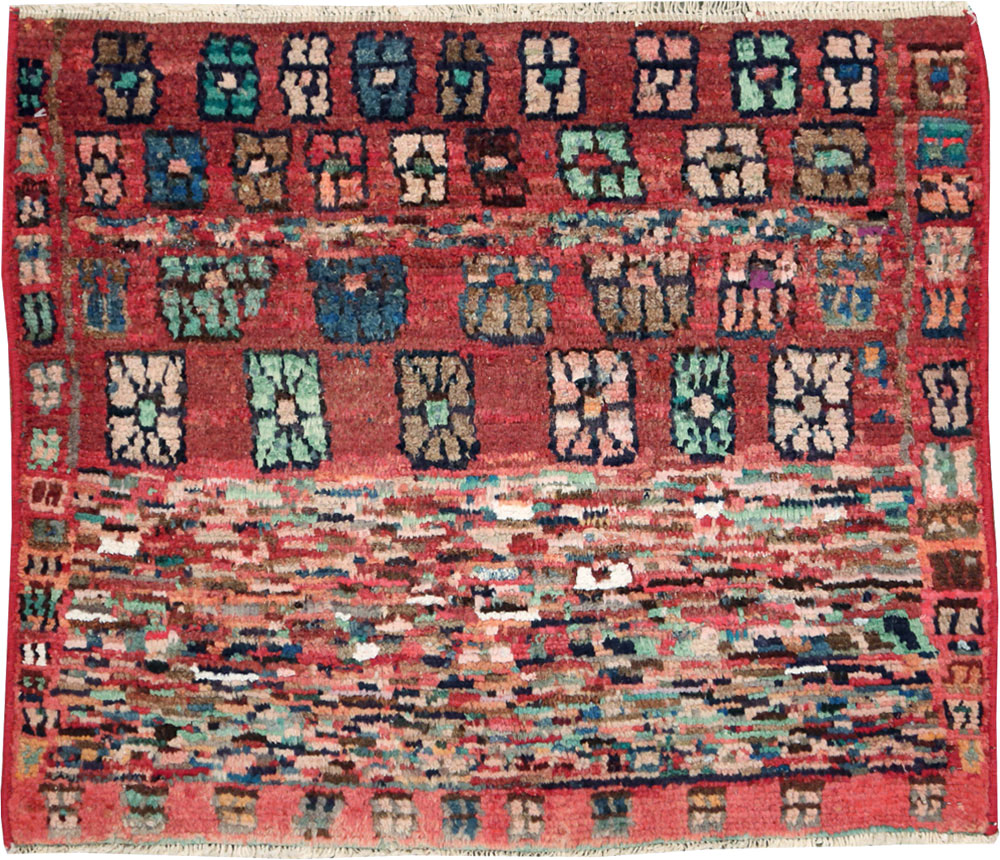 Vintage Persian Shiraz Rug, No.27391 - Galerie Shabab