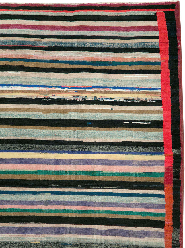 Vintage Persian Modern Style Mahal Throw Rug, No.27396 - Galerie Shabab