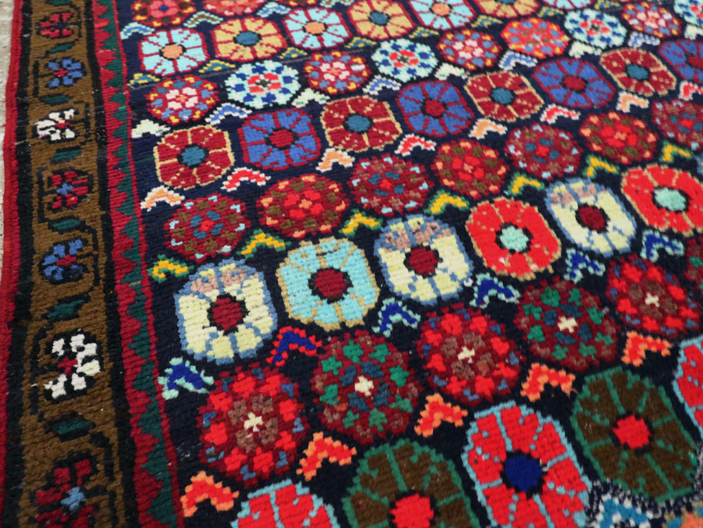 Vintage Persian Hamadan Rug, No.27403 - Galerie Shabab