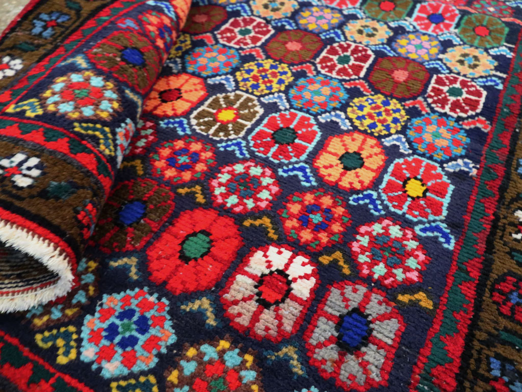 Vintage Persian Hamadan Rug, No.27403 - Galerie Shabab