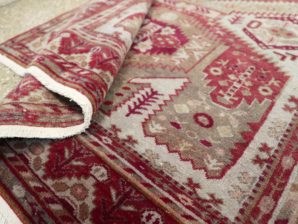 Vintage Persian Ardabil Throw Rug, No.27415 - Galerie Shabab