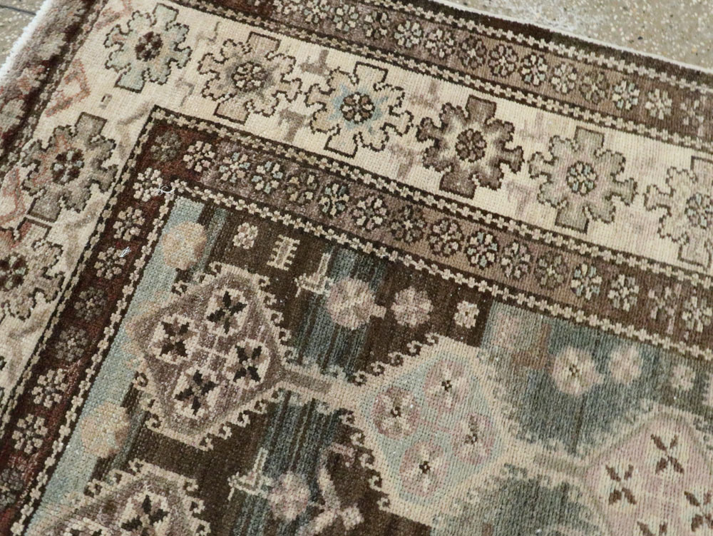Vintage Persian Kurd Gallery Carpet, No.27418 - Galerie Shabab