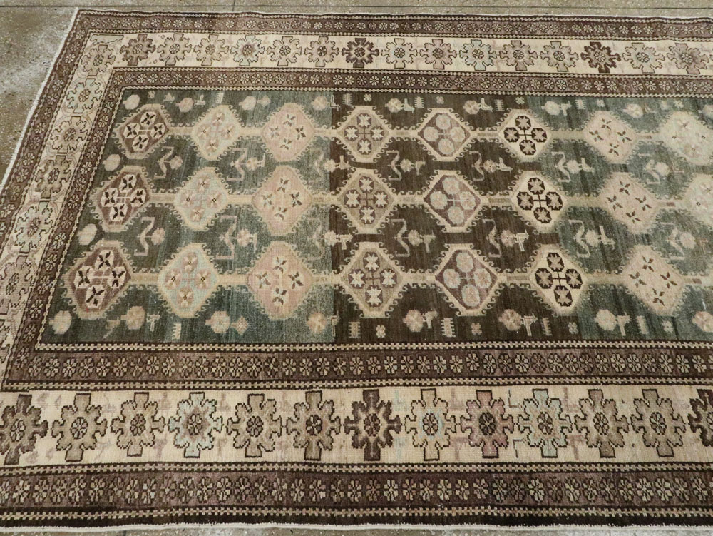 Vintage Persian Kurd Gallery Carpet, No.27418 - Galerie Shabab