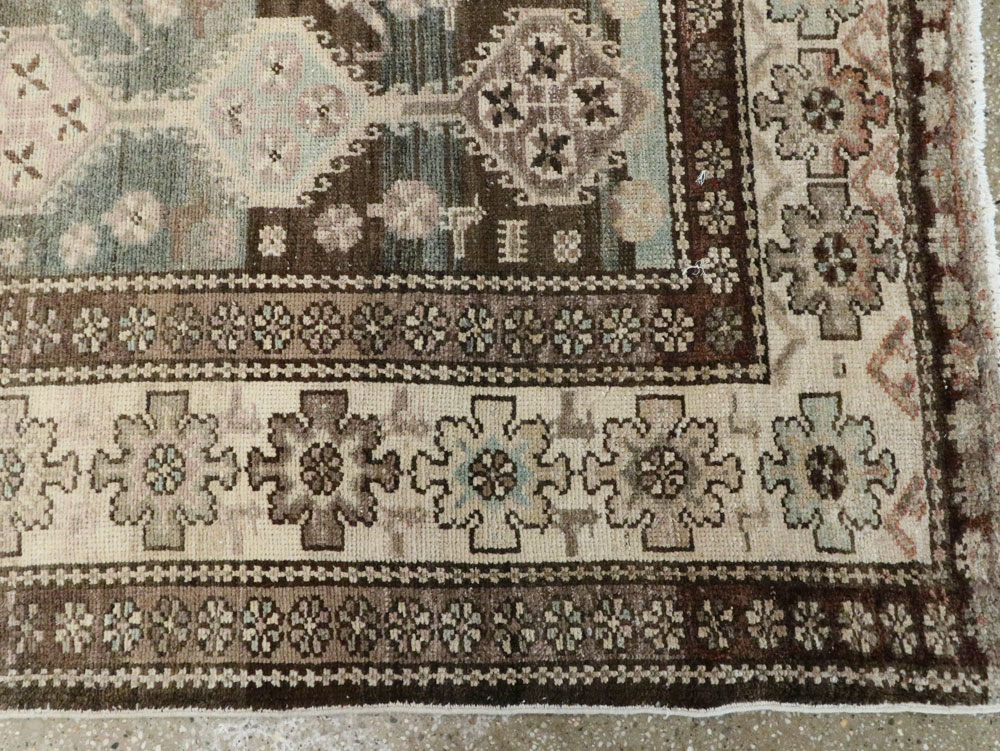 Vintage Persian Kurd Gallery Carpet, No.27418 - Galerie Shabab