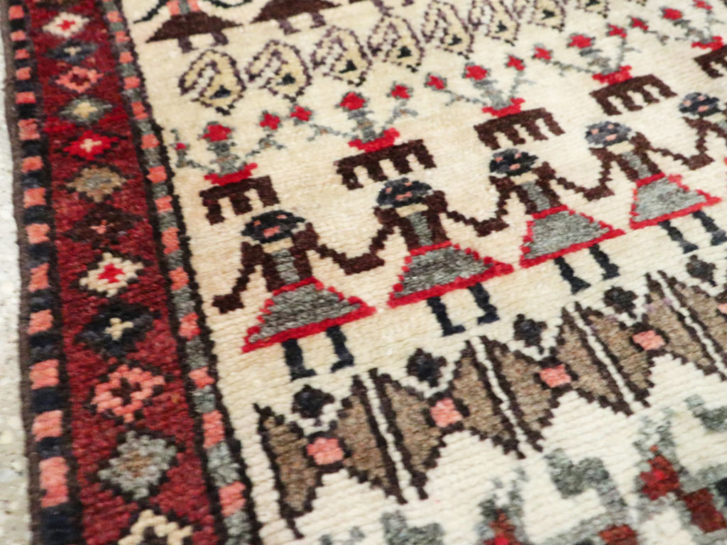 Vintage Persian Baluch Rug, No.27419 - Galerie Shabab