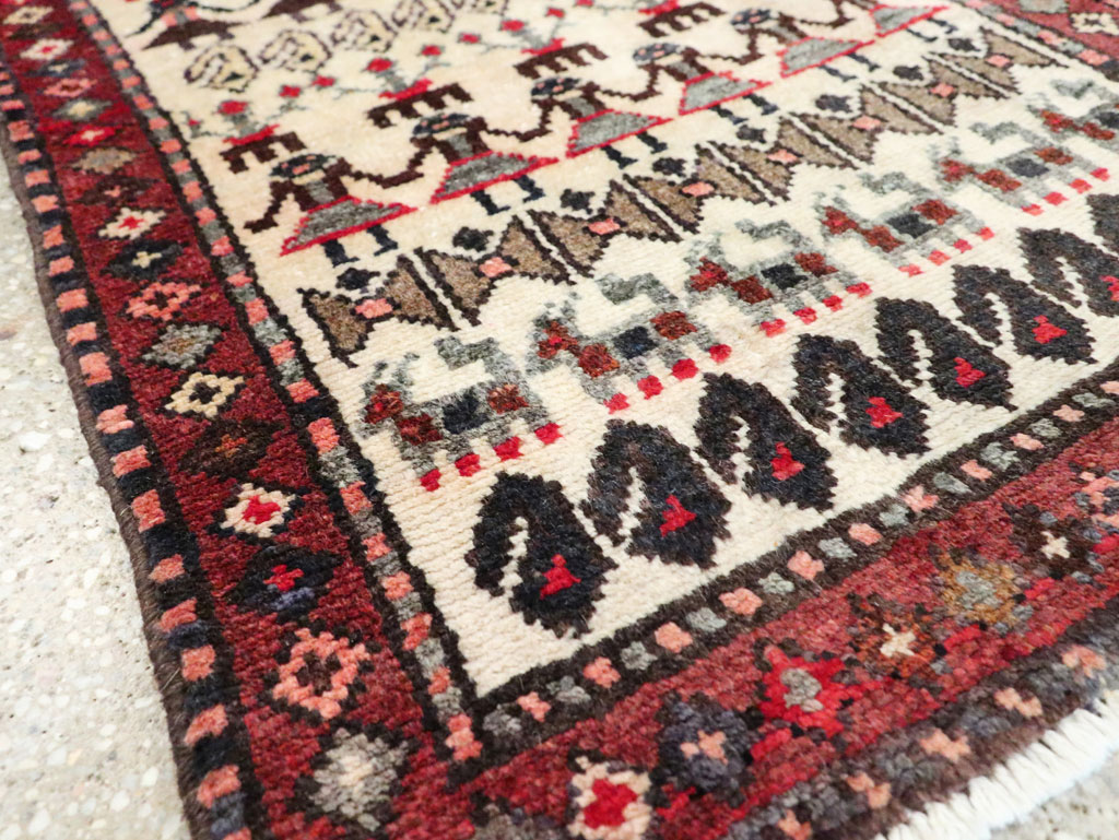 Vintage Persian Baluch Rug, No.27419 - Galerie Shabab
