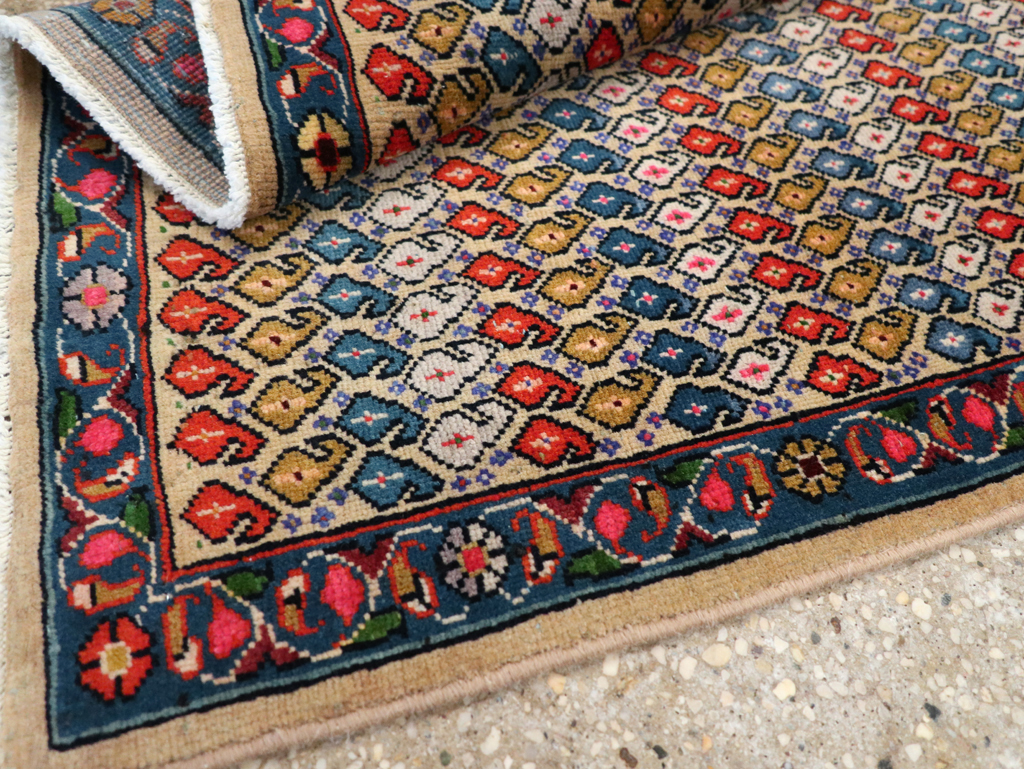 Vintage Persian Mahal Rug, No.27422 - Galerie Shabab