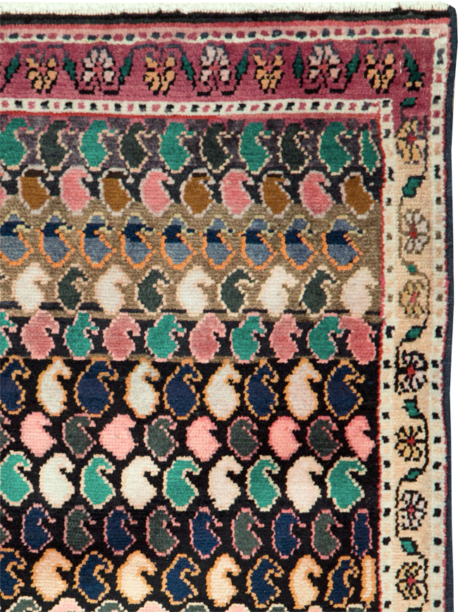 Vintage Persian Hamadan Rug, No.27425 - Galerie Shabab