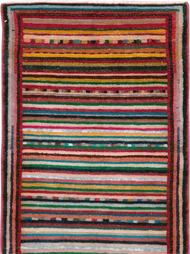 Vintage Persian Mahal Rug, No.27427 - Galerie Shabab