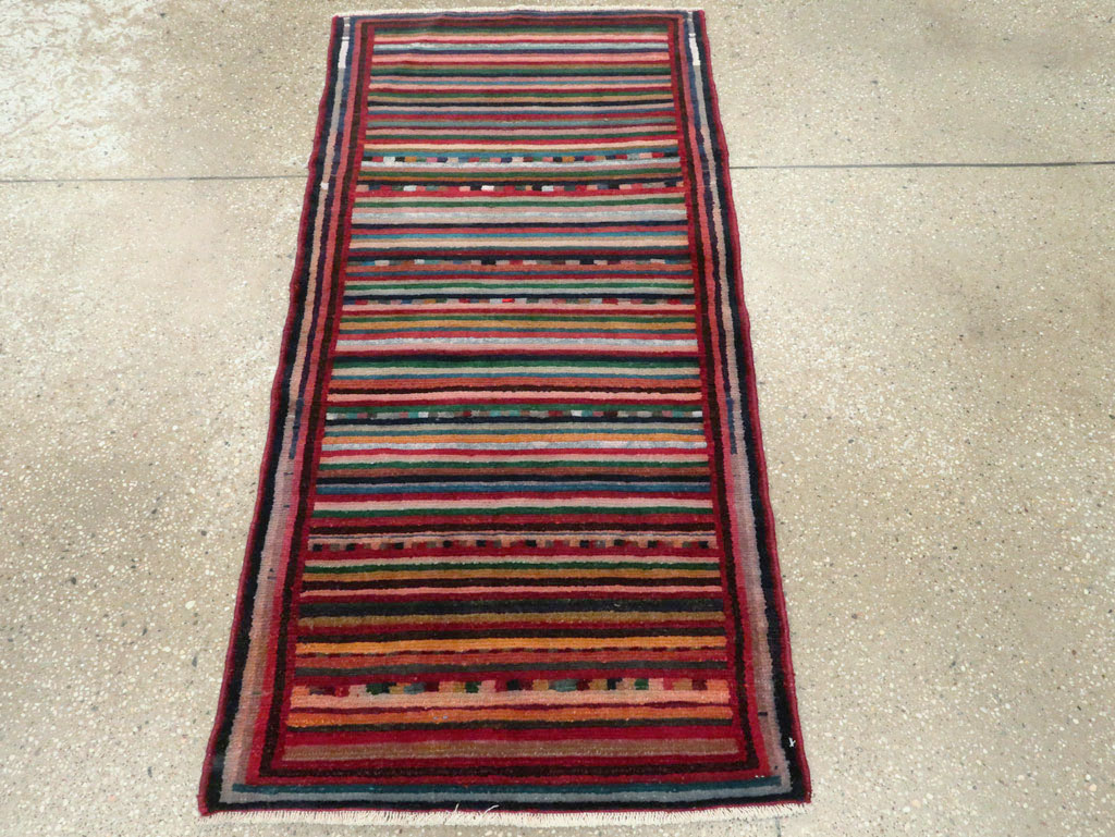 Vintage Persian Mahal Rug, No.27427 - Galerie Shabab
