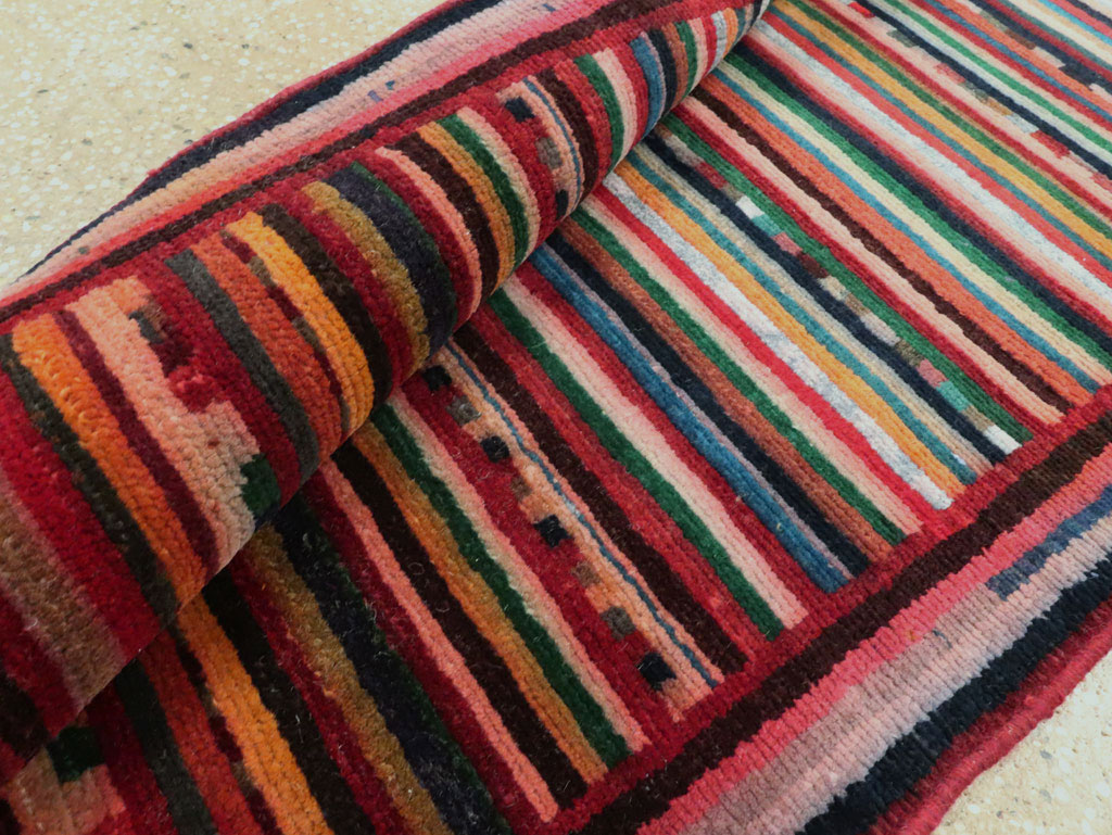 Vintage Persian Mahal Rug, No.27427 - Galerie Shabab