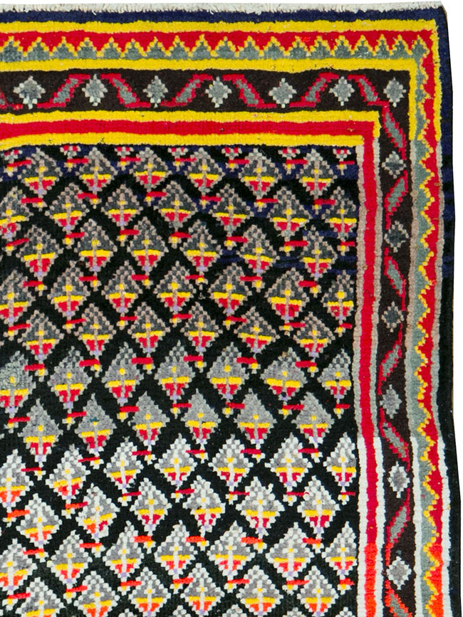 Vintage Persian Malayer Square Throw Rug, No.27428 - Galerie Shabab