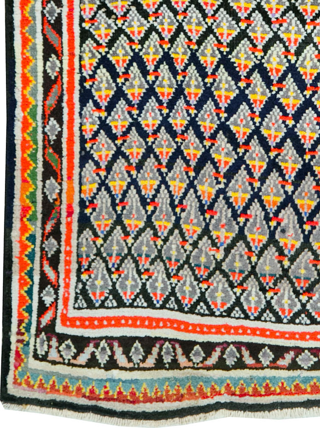 Vintage Persian Malayer Square Throw Rug, No.27428 - Galerie Shabab