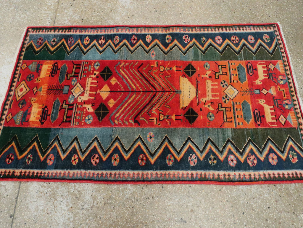 Vintage Persian Pictorial Mahal Rug, No.27431 - Galerie Shabab