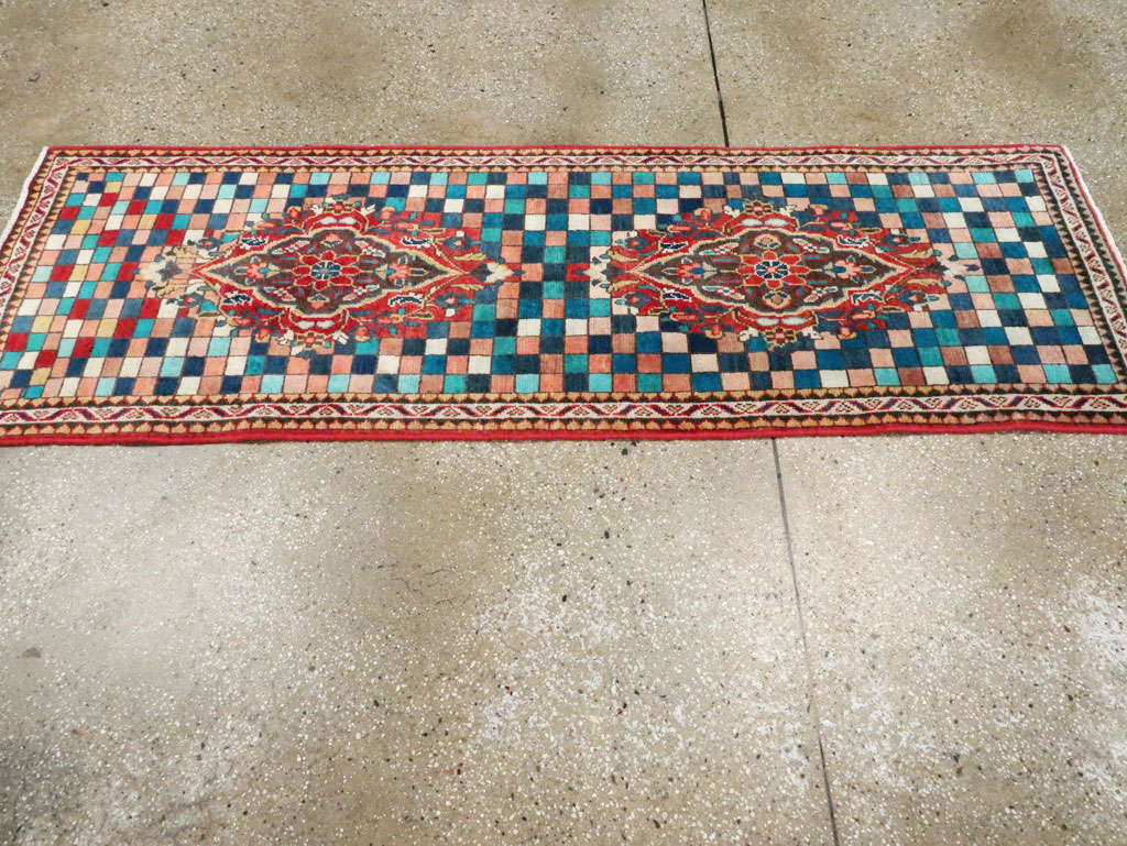 Vintage Persian Mahal Rug, No.27438 - Galerie Shabab