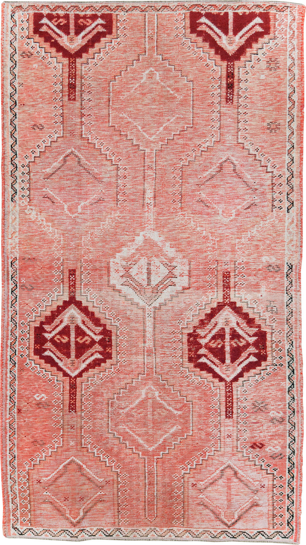 Vintage Persian Shiraz Rug, No.27444 - Galerie Shabab
