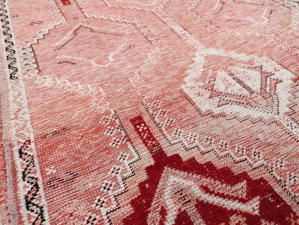 Vintage Persian Shiraz Rug, No.27444 - Galerie Shabab