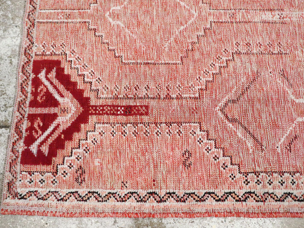Vintage Persian Shiraz Rug, No.27444 - Galerie Shabab