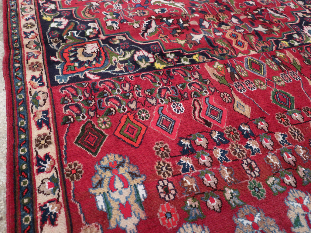 Vintage Persian Mashad Accent Rug, No.27448 - Galerie Shabab