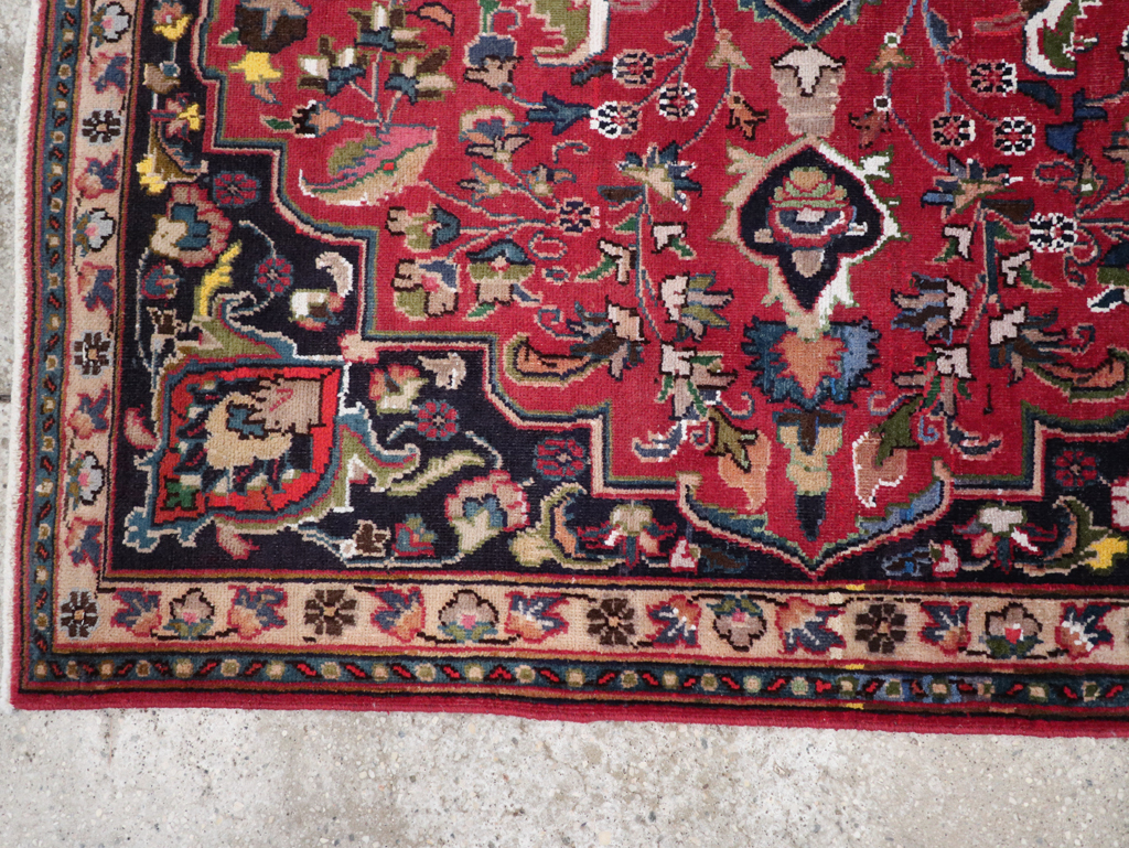 Vintage Persian Mashad Accent Rug, No.27448 - Galerie Shabab