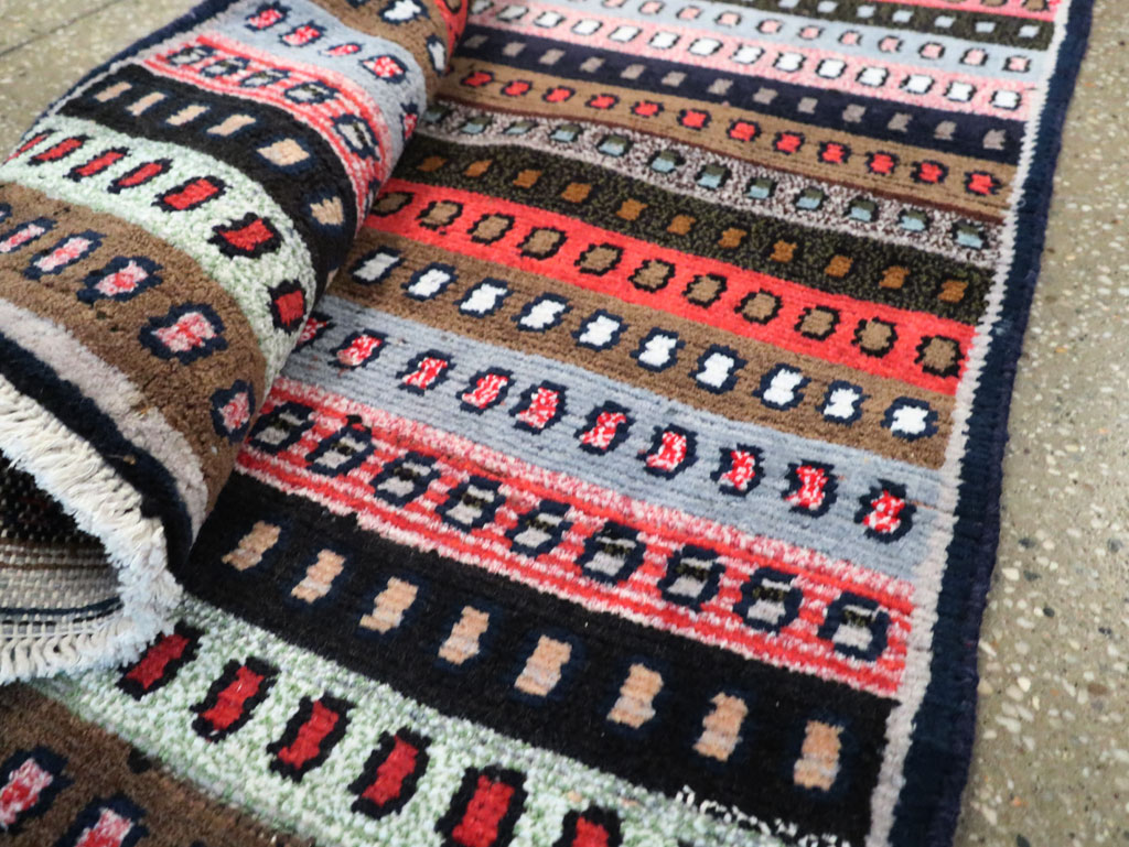 Vintage Persian Hamadan Runner, No.27450 - Galerie Shabab