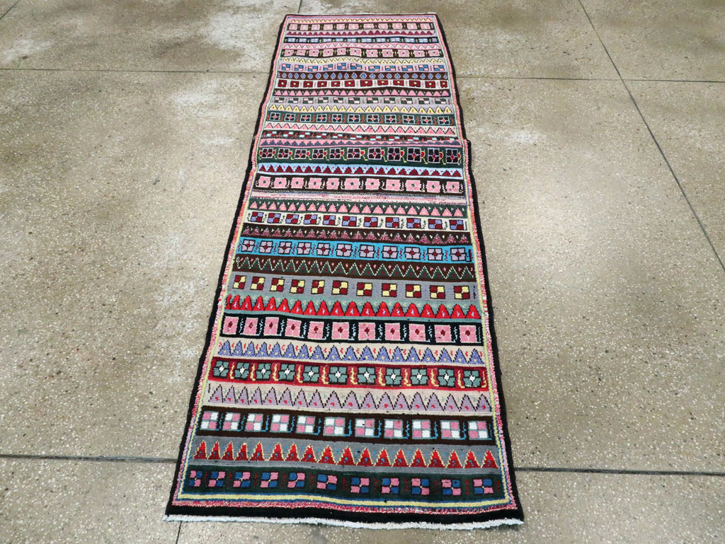 Vintage Persian Mahal Runner, No.27453 - Galerie Shabab
