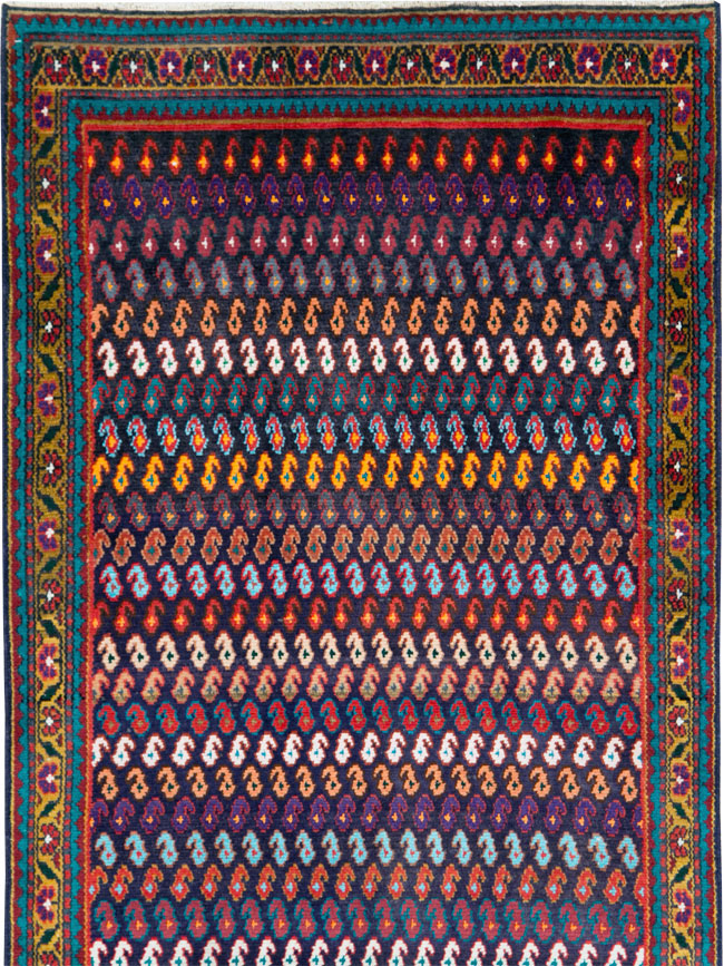 Vintage Persian Hamadan Runner, No.27455 - Galerie Shabab