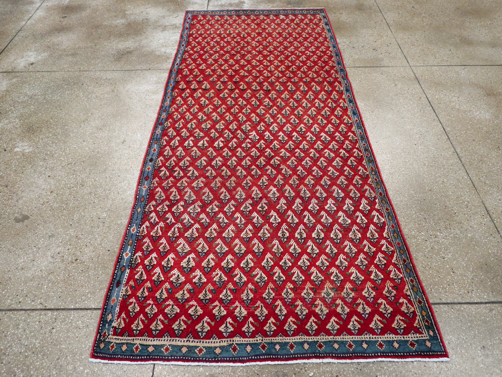 Vintage Persian Mahal Gallery Rug, No.27459 - Galerie Shabab