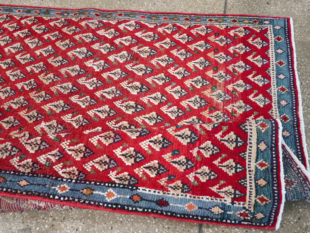 Vintage Persian Mahal Gallery Rug, No.27459 - Galerie Shabab