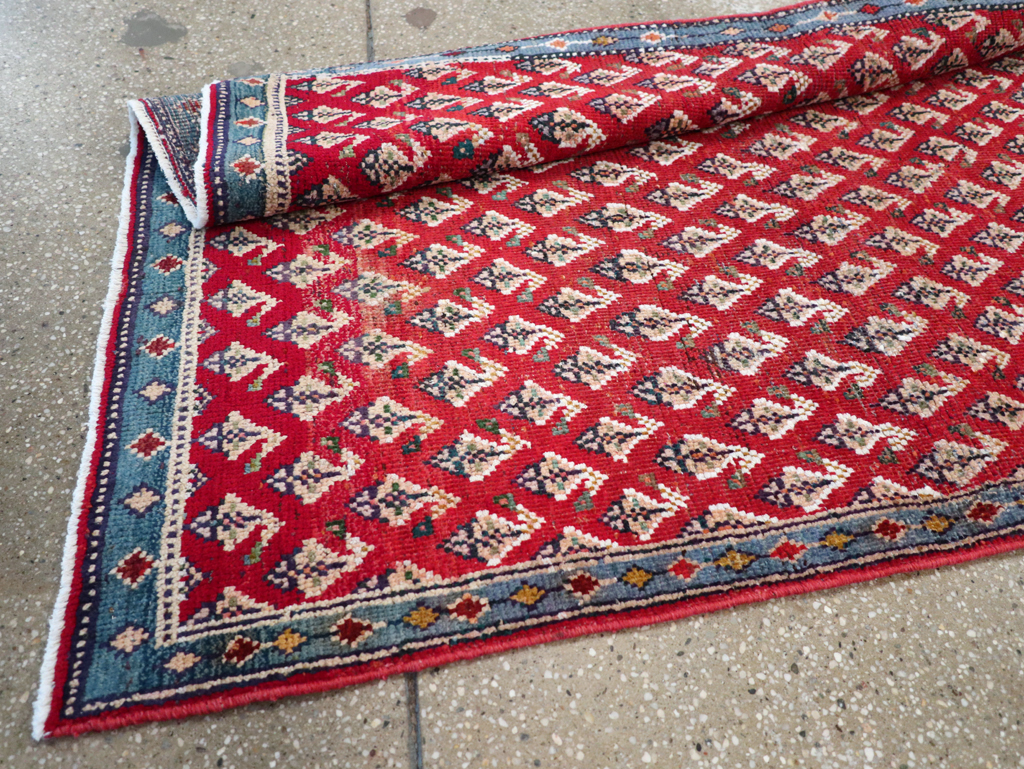 Vintage Persian Mahal Gallery Rug, No.27459 - Galerie Shabab