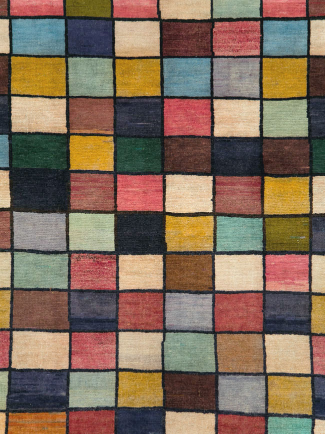 Contemporary Vintage Persian Gabbeh Accent Rug, No.27460 - Galerie Shabab