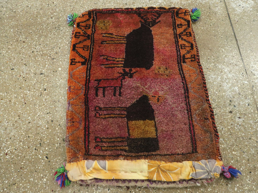 Vintage Turkish Anatolian Pictorial Rug, No.27479 - Galerie Shabab