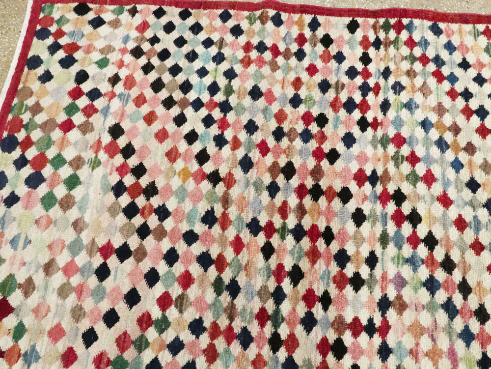 Vintage Turkish Anatolian Gallery Carpet, No.27480 - Galerie Shabab