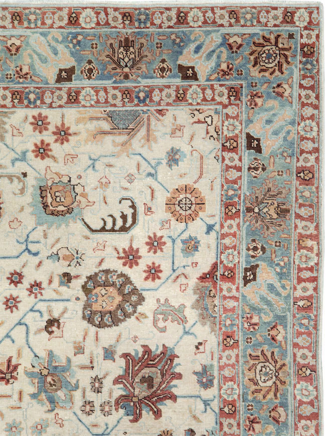 Vintage Persian Tabriz Accent Rug, No.27482 - Galerie Shabab