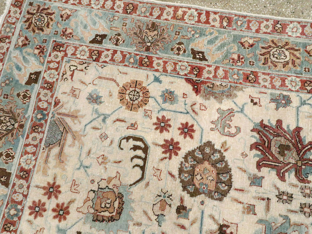 Vintage Persian Tabriz Accent Rug, No.27482 - Galerie Shabab