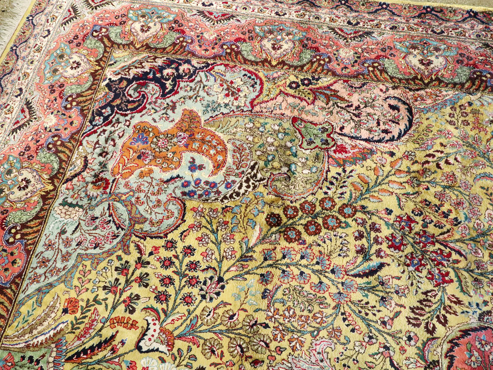 Vintage Persian Quom Silk Carpet, No.27486 - Galerie Shabab