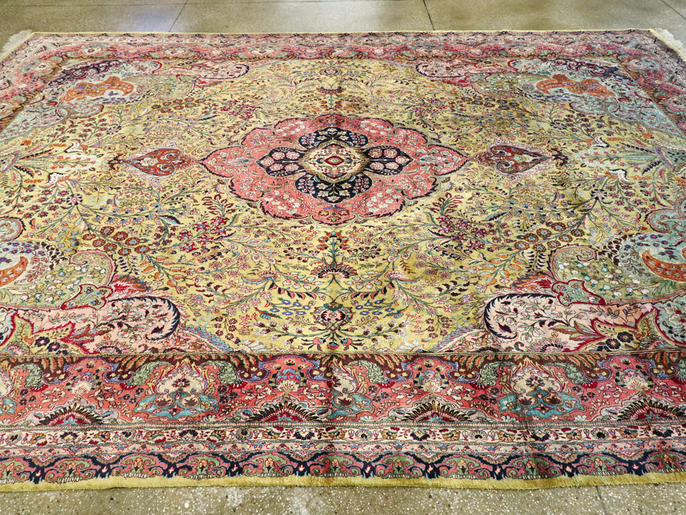Vintage Persian Quom Silk Carpet, No.27486 - Galerie Shabab