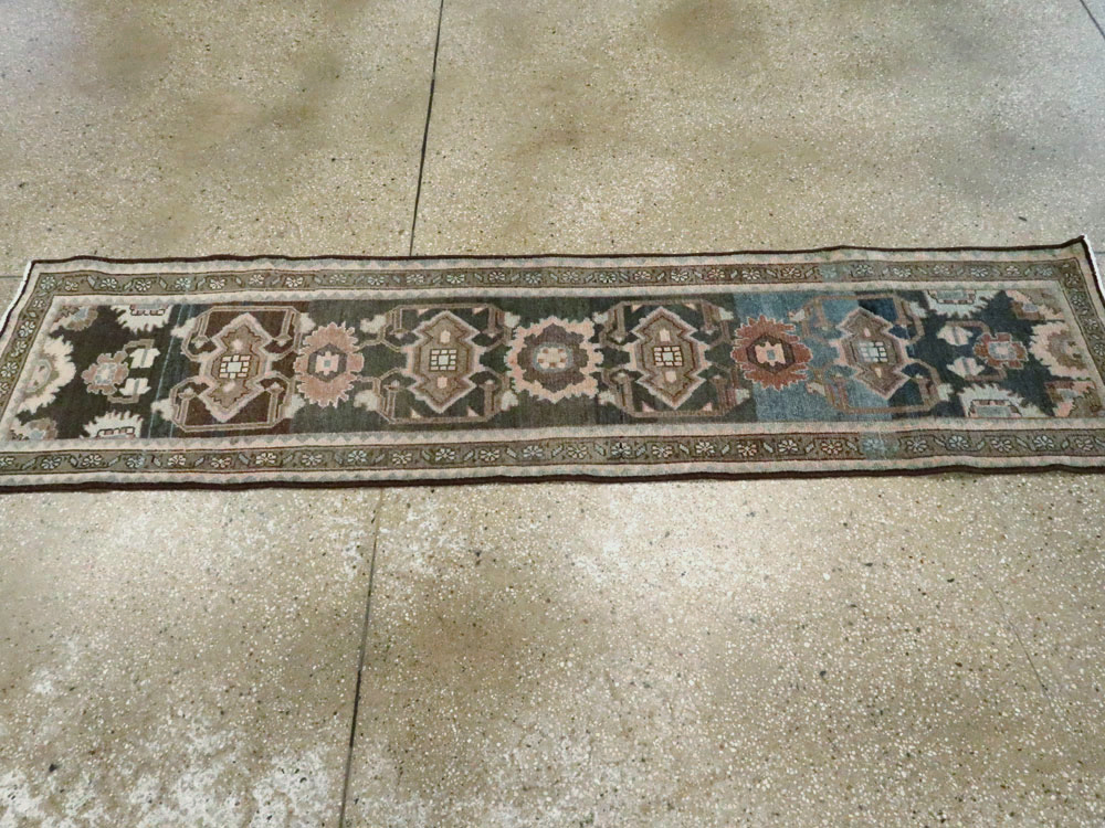 Vintage Persian Malayer Runner, No.27487 - Galerie Shabab
