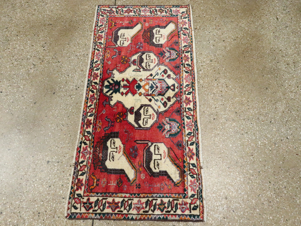Vintage Persian Hamadan Pictorial Throw Rug (Pair: 1 of 2), No.27489 - Galerie Shabab