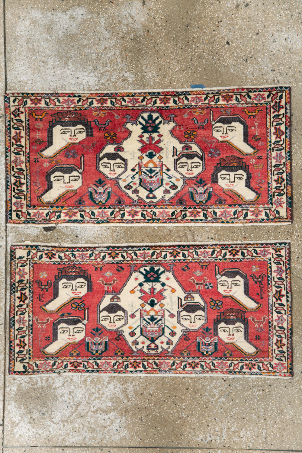 Vintage Persian Hamadan Pictorial Throw Rug (Pair: 1 of 2), No.27489 - Galerie Shabab