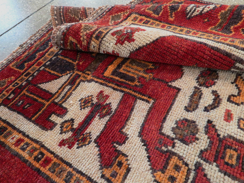 Vintage  Persian Bakhtiari Pictorial Carpet, No.27502 - Galerie Shabab