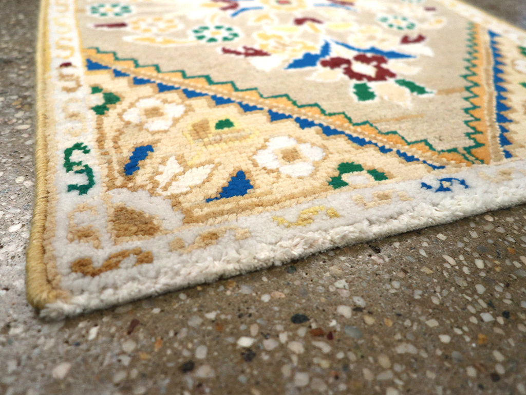 Vintage Persian Mahal Throw Rug (Pair: 1 of 2), No.27507 - Galerie Shabab