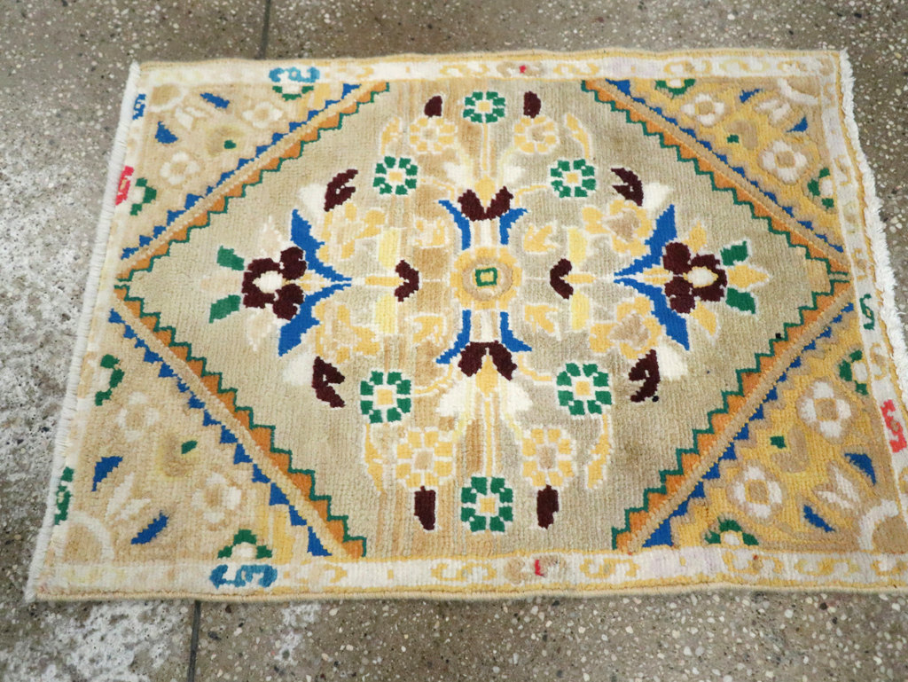 Vintage Persian Mahal Throw Rug (Pair: 2 of 2), No.27508 - Galerie Shabab